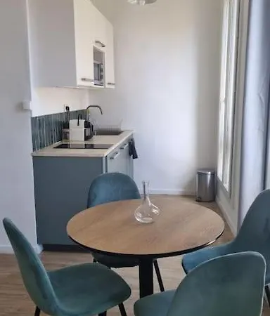 Vieux-port/ 2 Min Du Metro Estrangin Apartment