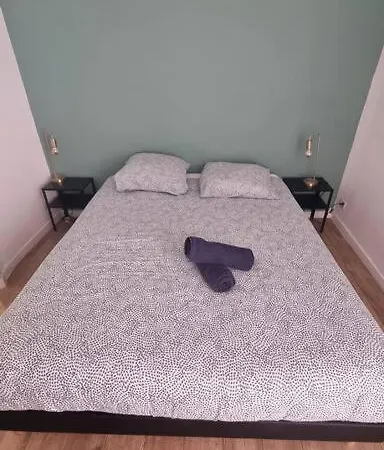 Vieux-port/ 2 Min Du Metro Estrangin Apartment *